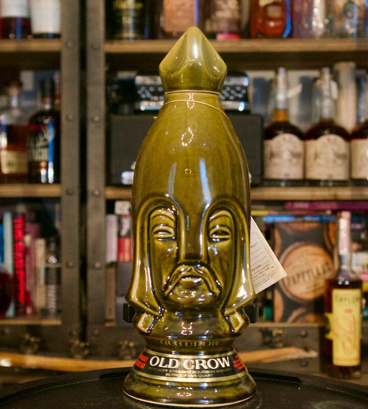 Old Crow Chessmen Dark Pawn 86 Proof (1969)